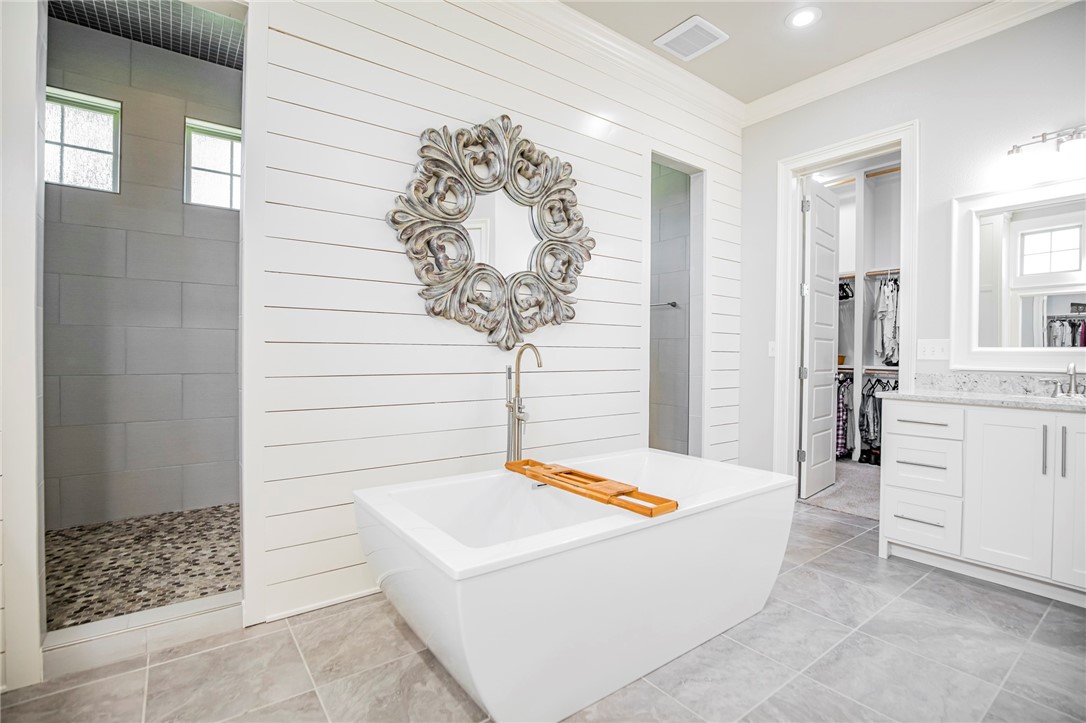 Champions Golf & Cc Rogers - Residential