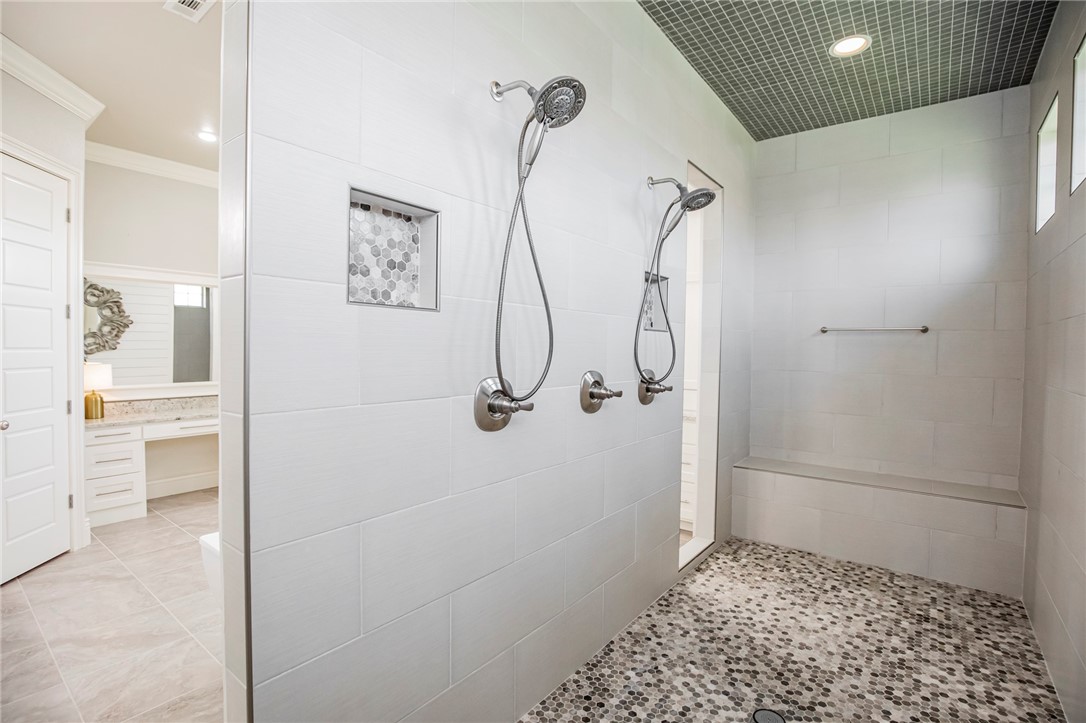 Champions Golf & Cc Rogers - Residential