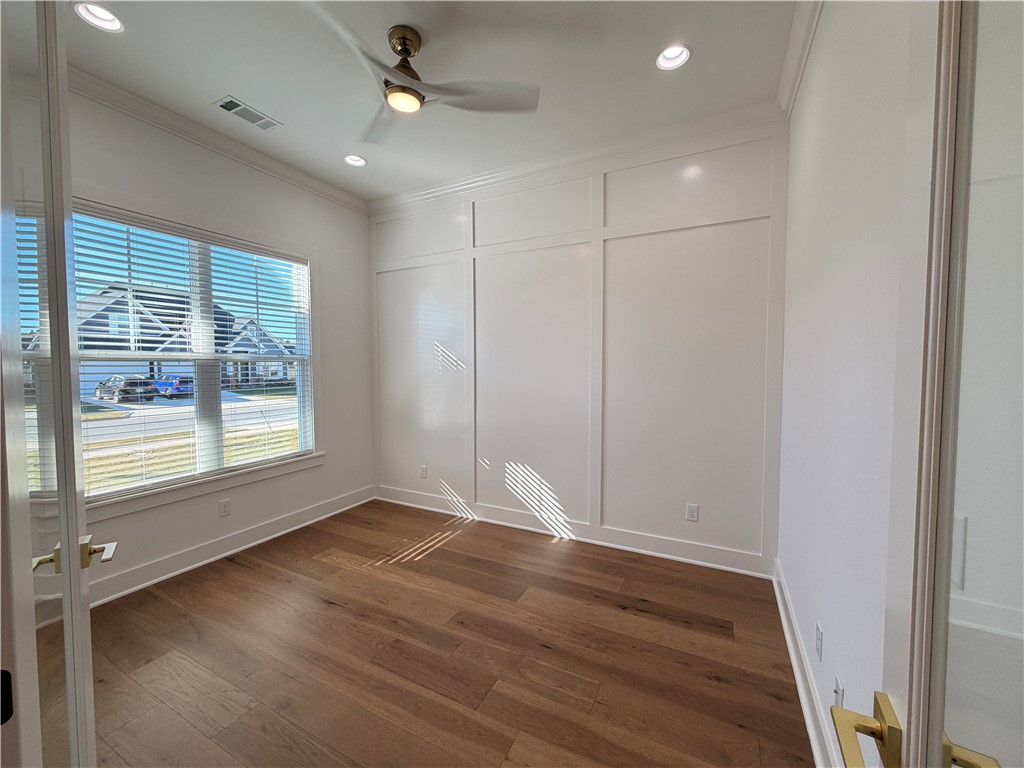 Crescent View - Residential