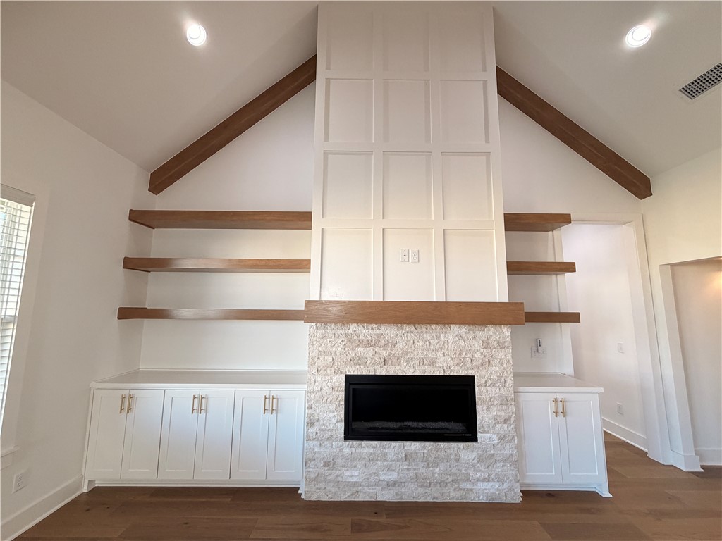 Crescent View - Residential