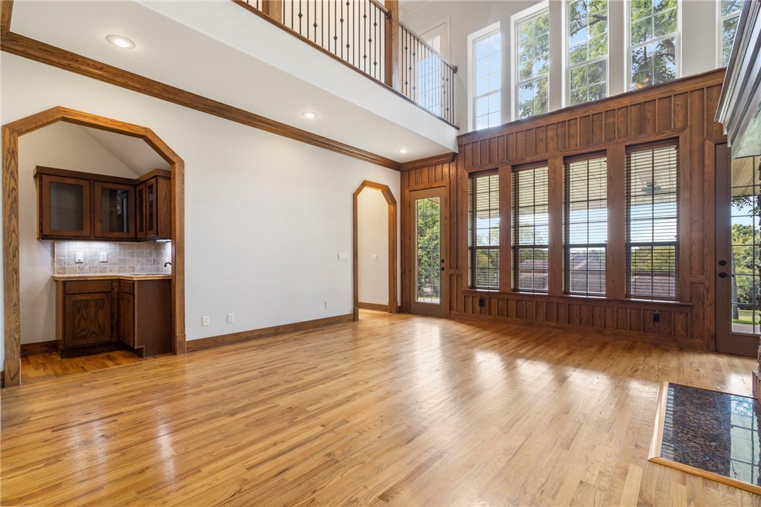 Springdale Outlots Sw Sw - Residential