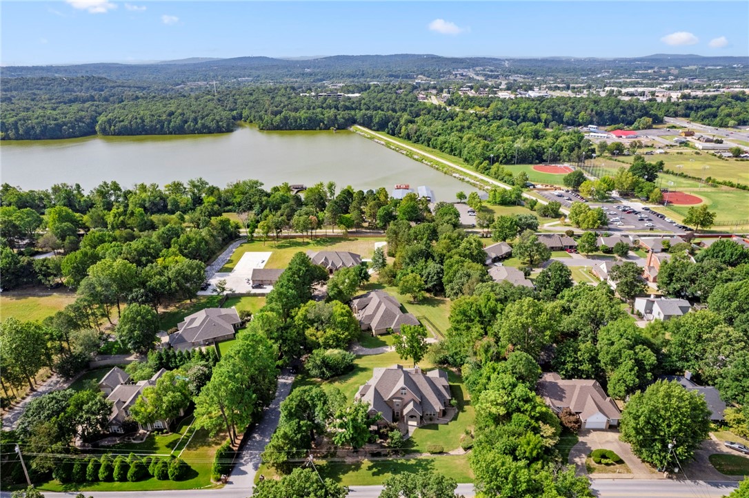 Springdale Outlots Sw Sw - Residential