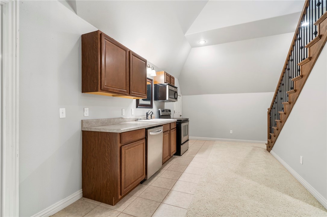 Springdale Outlots Sw Sw - Residential