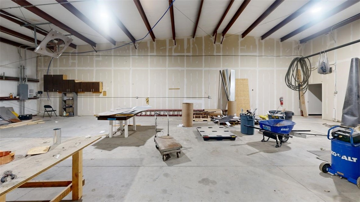 Springdale Outlots - Commercial Lease