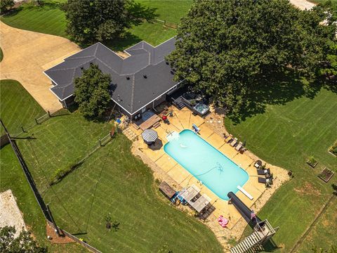 Photo of 12136 Bedrock Lane, Bentonville, AR 72712 (MLS # 1338993)