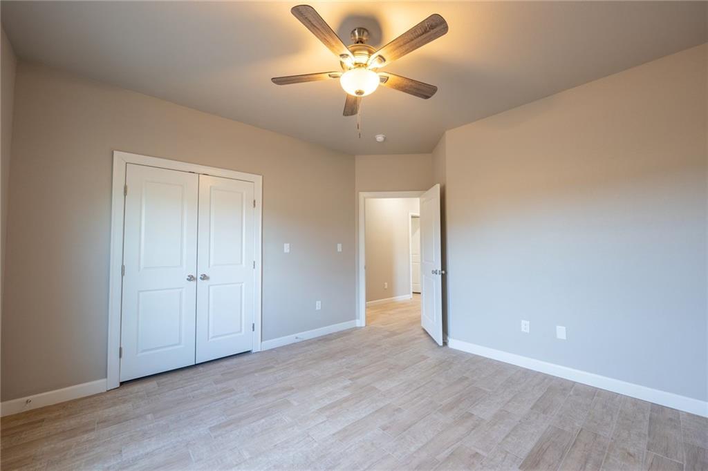 Valley Oaks - Residential Lease