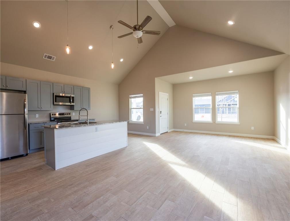 Valley Oaks - Residential Lease