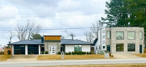 Photo of 303 S Promenade Boulevard, Rogers, AR 72758 (MLS # 1334253)