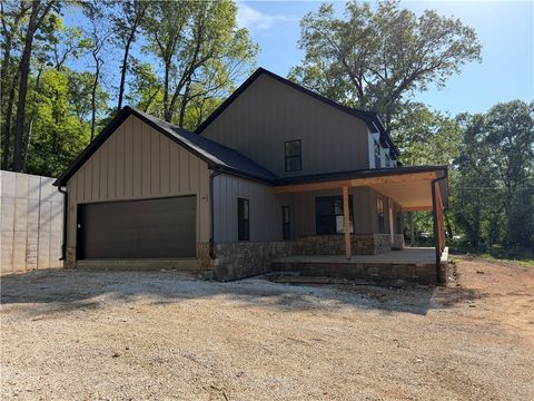 Photo of 1902 N Double Springs Road, Fayetteville, AR 72704 (MLS # 1336671)