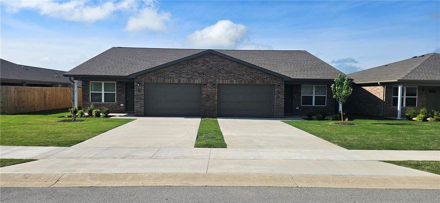 Brand new duplexes in Bentonville close to NWA Regional Airport for lease. Home features 3 bedrooms, 2 bathrooms, 2 car garage, LVP throughout home, granite countertops, ceiling fans, open floorplan, covered back patio for grilling/entertaining, fenced in yard and all appliances included. 1 month free rent with all 13 month leases signed by August 1, 2026.