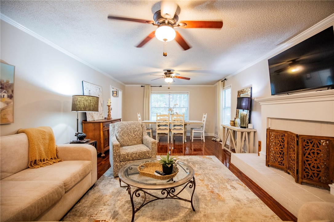East Oaks Ph Ii - Residential