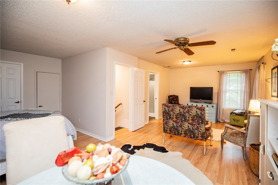 East Oaks Ph Ii - Residential