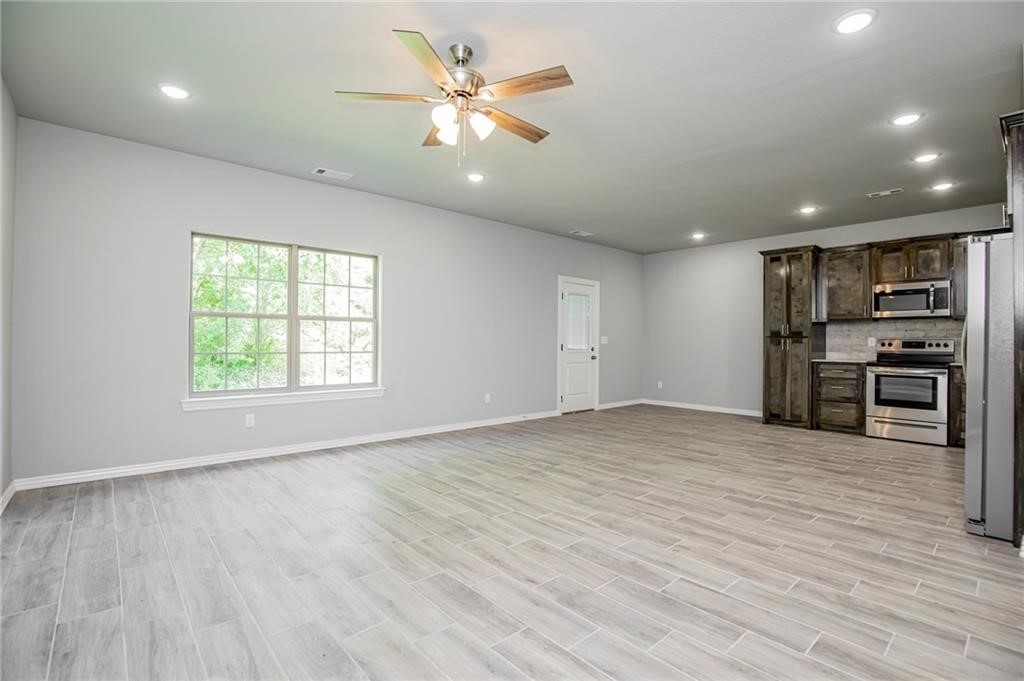 ROSE MEADE SUB-SILOAM SPRINGS - Residential Lease