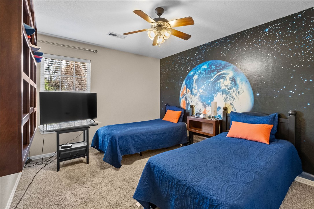 Whispering Timbers Ph 13 Rogers - Residential