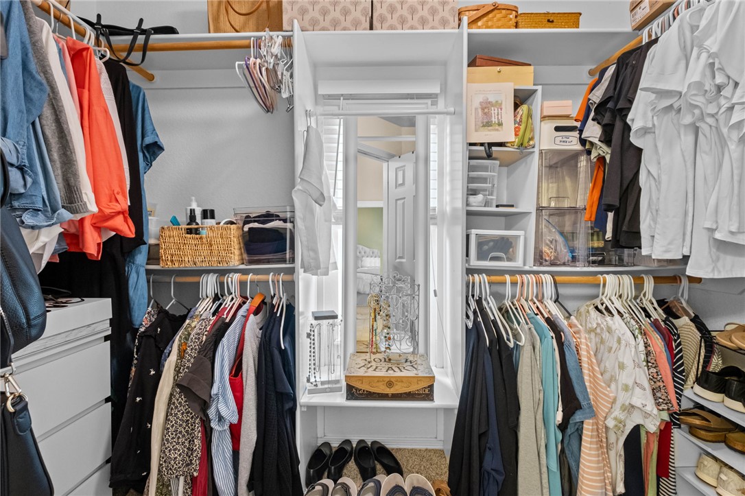 Whispering Timbers Ph 13 Rogers - Residential