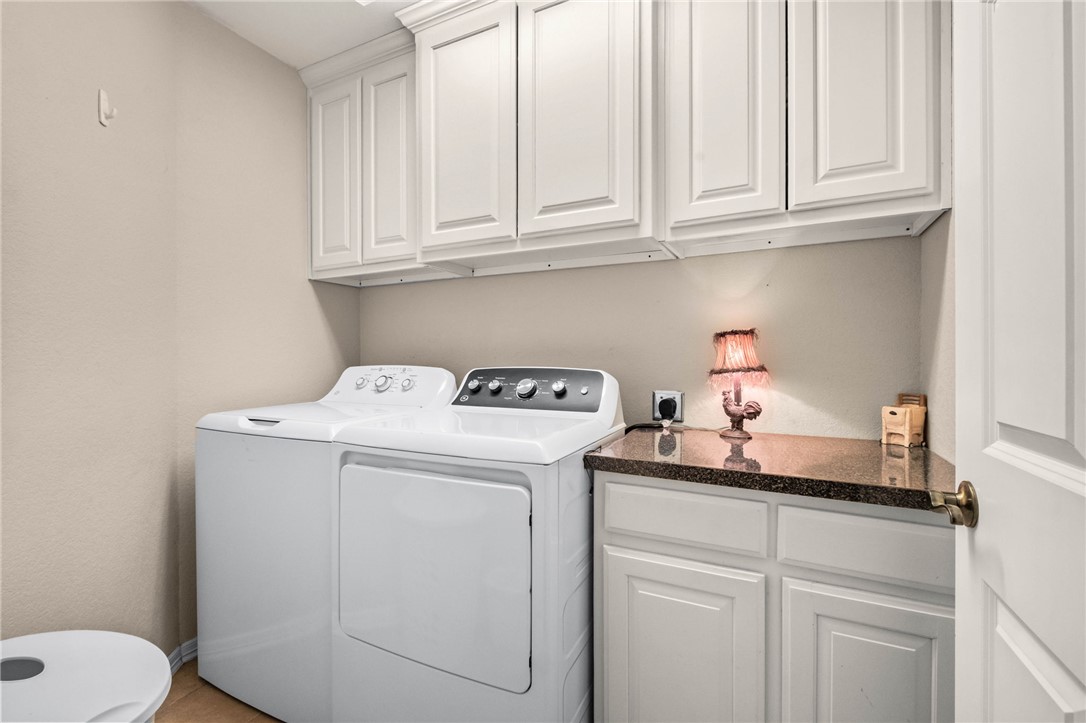 Whispering Timbers Ph 13 Rogers - Residential