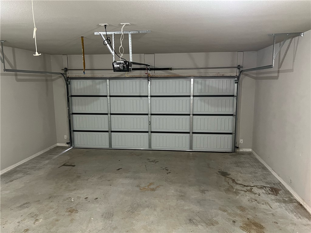 Saddle Brook Sub - Residential Lease