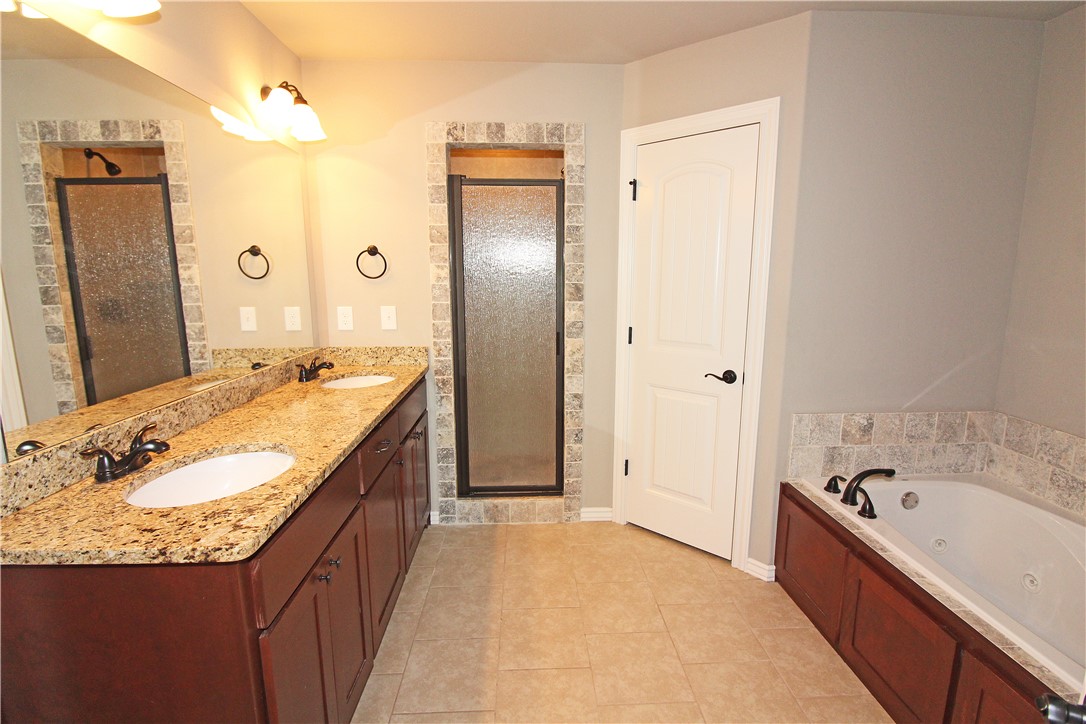 Kerelaw Castle Bentonville - Residential Lease