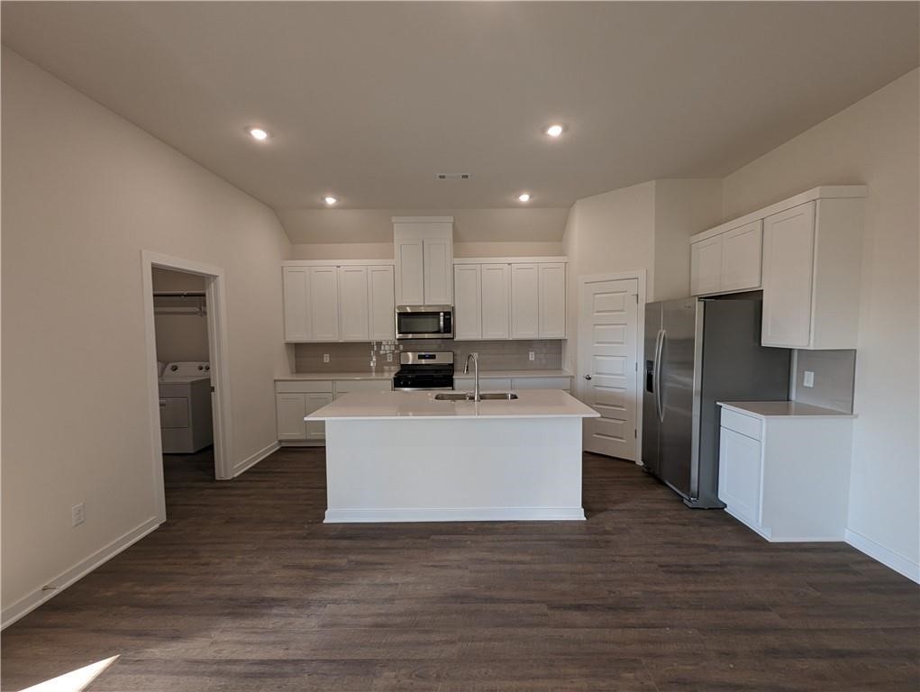 Goose Creek Village Ph Iii - Residential Lease