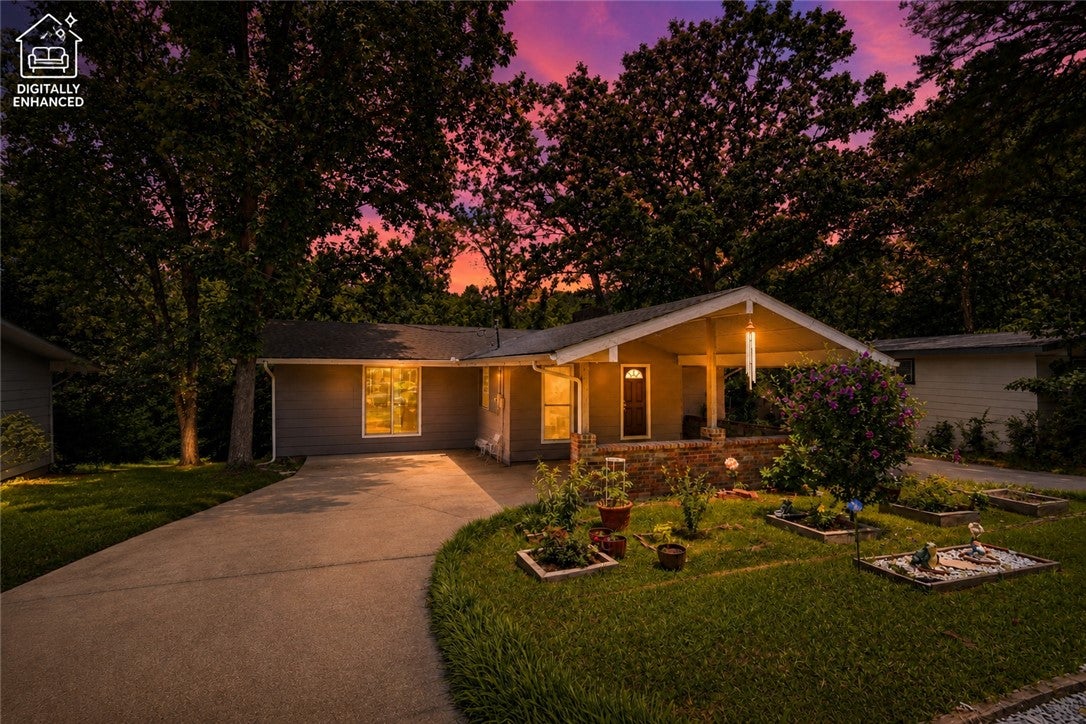 4 Cummings Lane