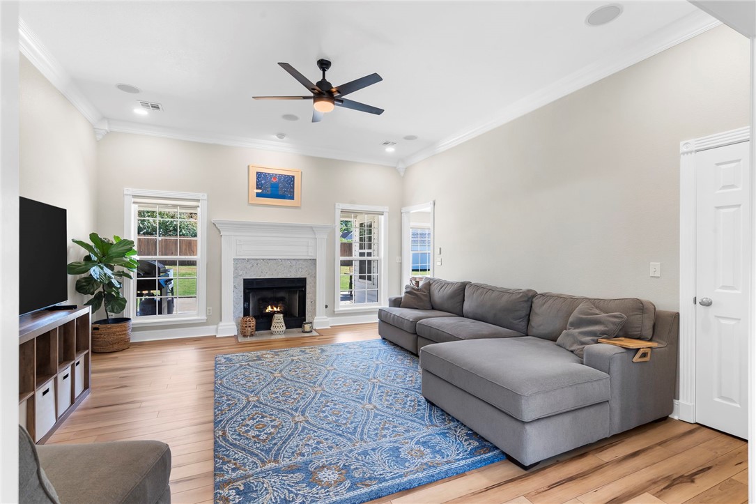 Whispering Timbers Ph 12 Rogers - Residential