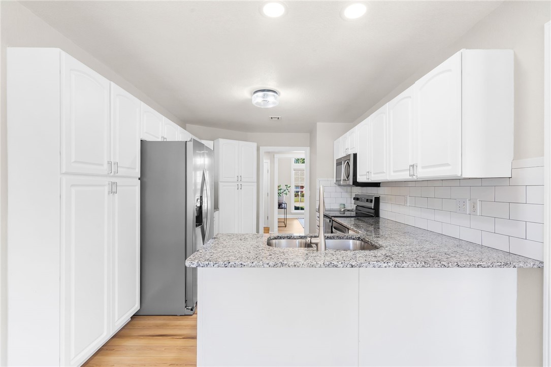 Whispering Timbers Ph 12 Rogers - Residential