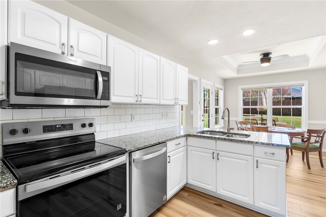 Whispering Timbers Ph 12 Rogers - Residential