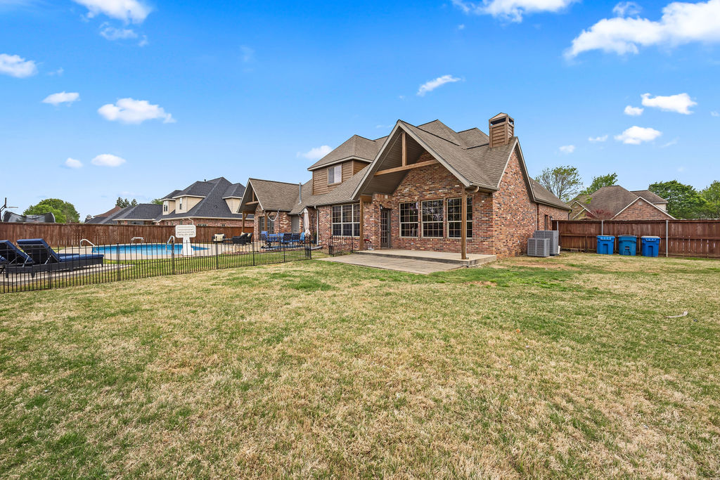 Lochmoor Club Sub Bentonville - Residential