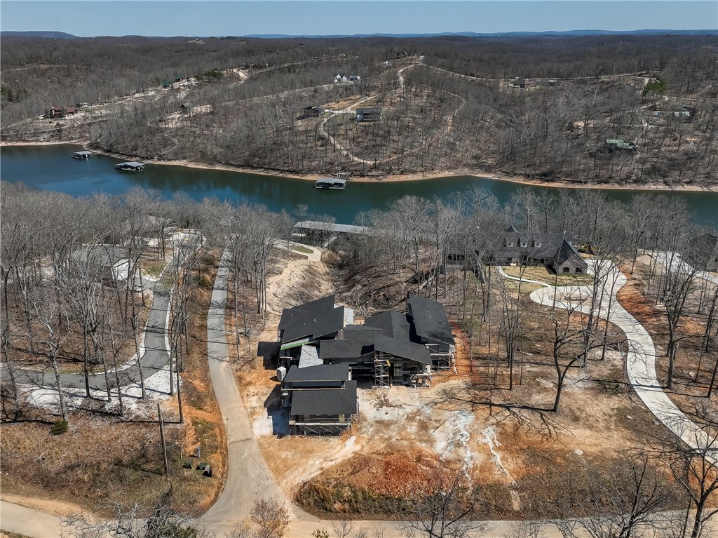 Hawks Landing On Beaver Lake Rurban - Residential