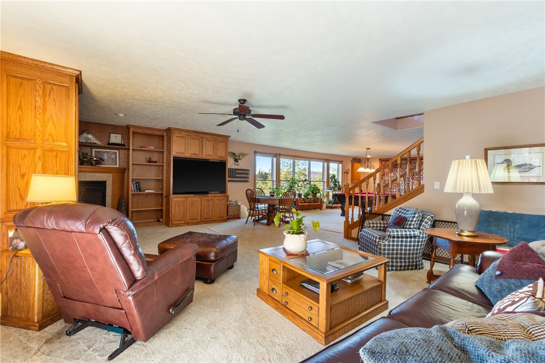 Unit 117 Holiday Island - Residential