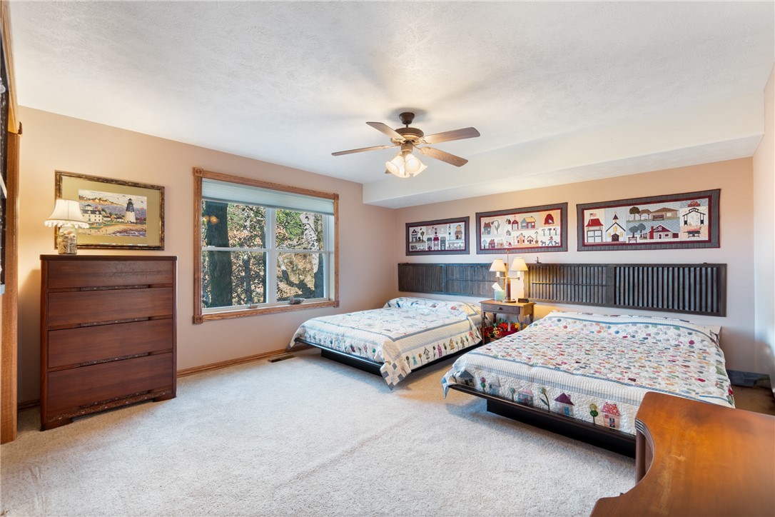 Unit 117 Holiday Island - Residential