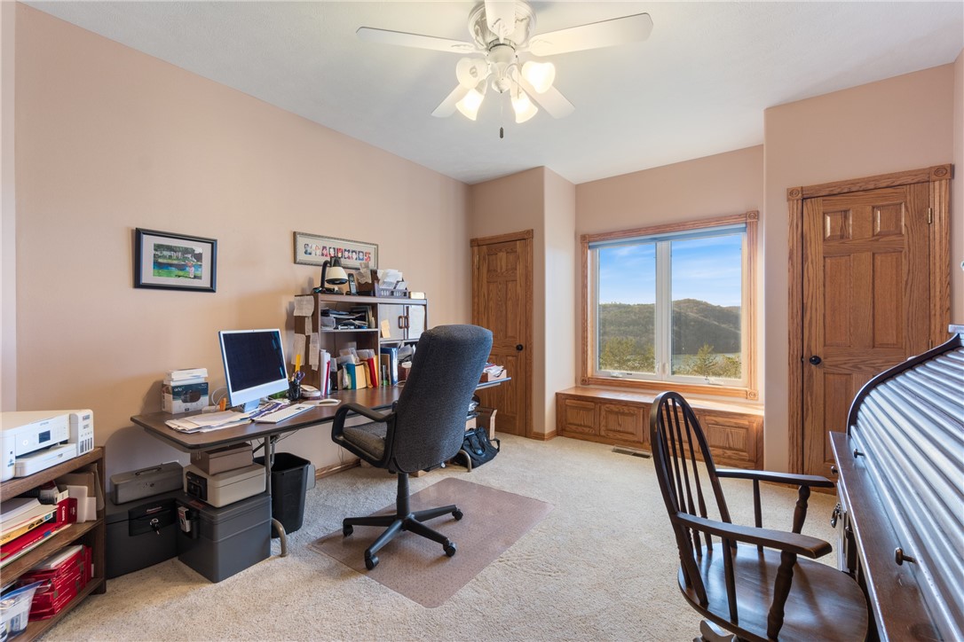 Unit 117 Holiday Island - Residential