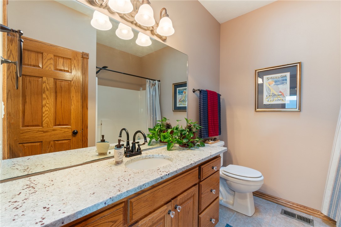 Unit 117 Holiday Island - Residential