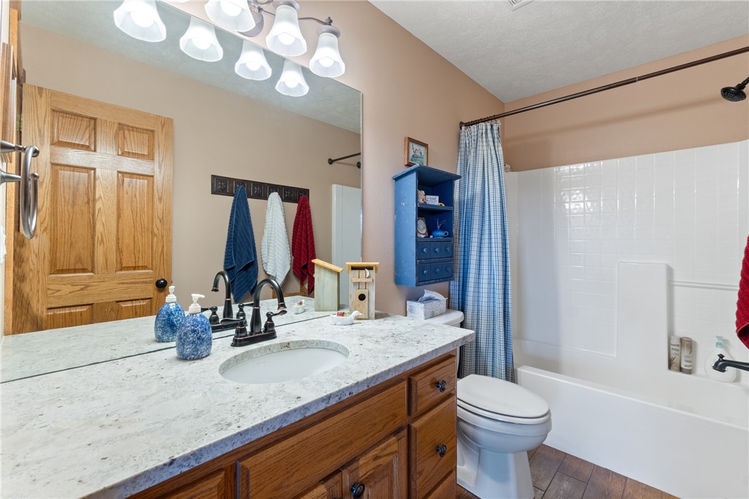 Unit 117 Holiday Island - Residential