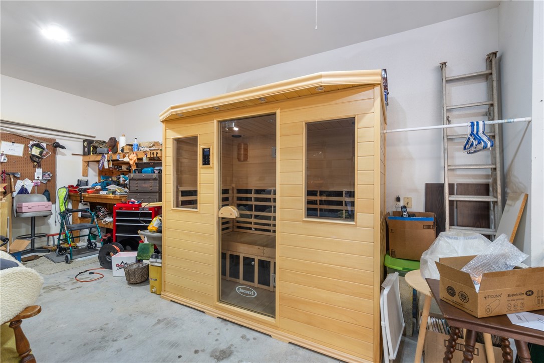 Unit 117 Holiday Island - Residential