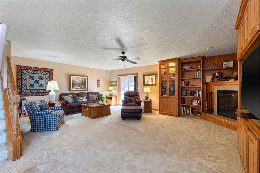 Unit 117 Holiday Island - Residential