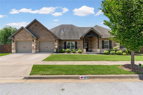 Photo of 5819 W Cane Hill Drive, Fayetteville, AR 72704 (MLS # 1353946)