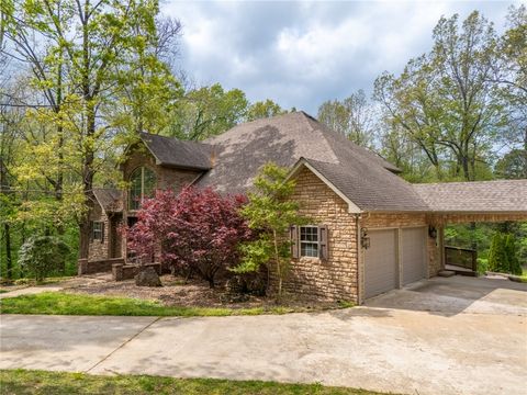 Photo of 2805 Inwood Drive, Harrison, AR 72601 (MLS # 1343948)
