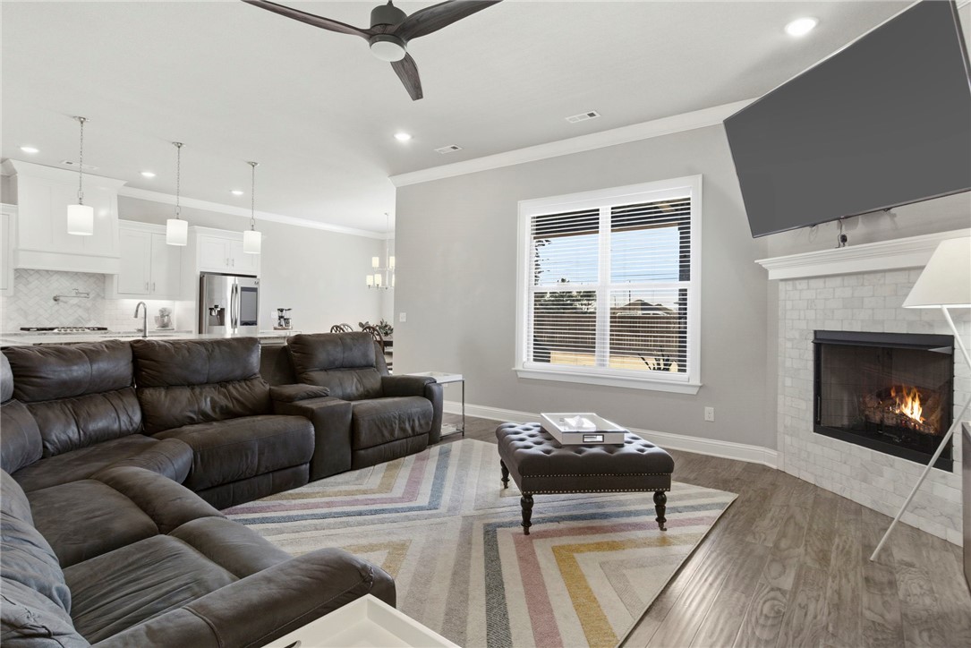 Grand Pointe - Residential