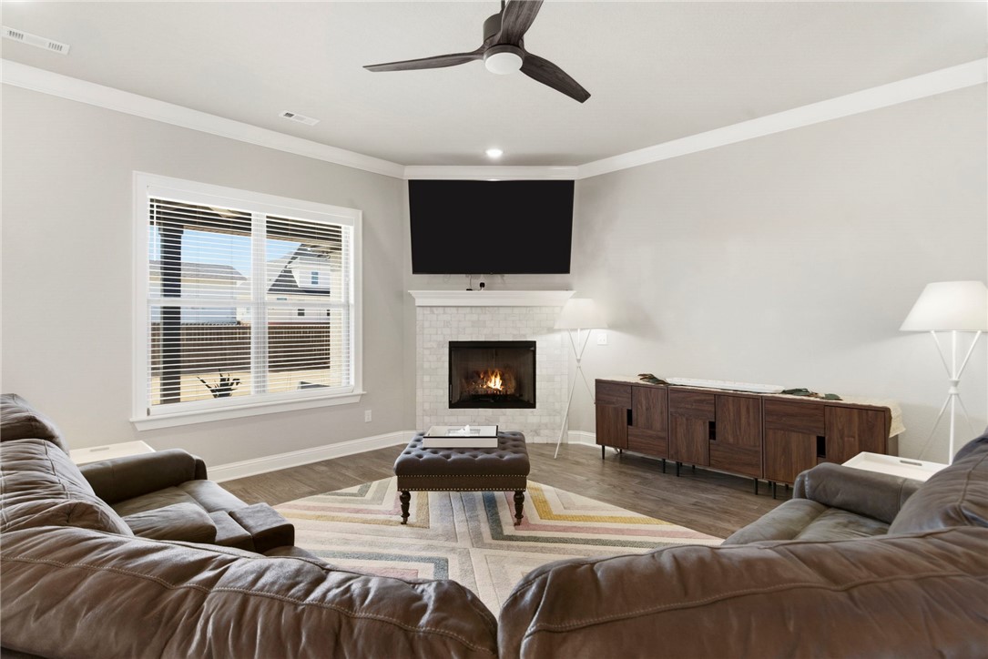 Grand Pointe - Residential