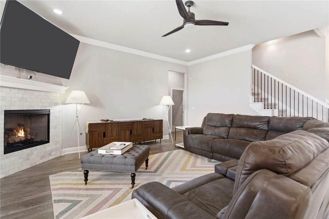 Grand Pointe - Residential