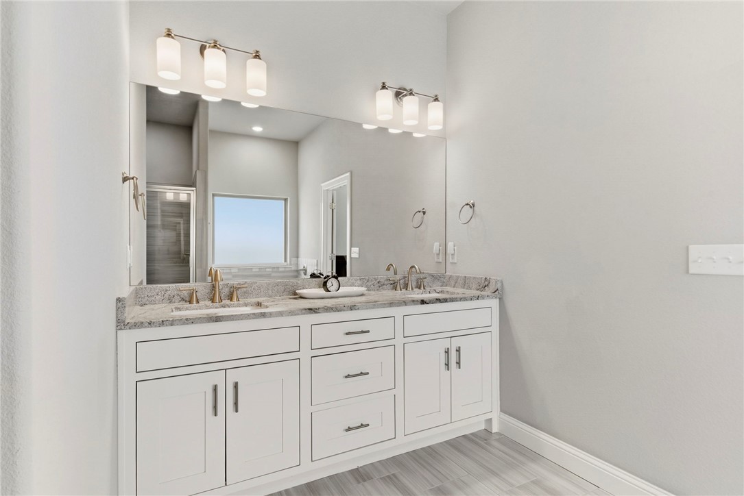 Grand Pointe - Residential