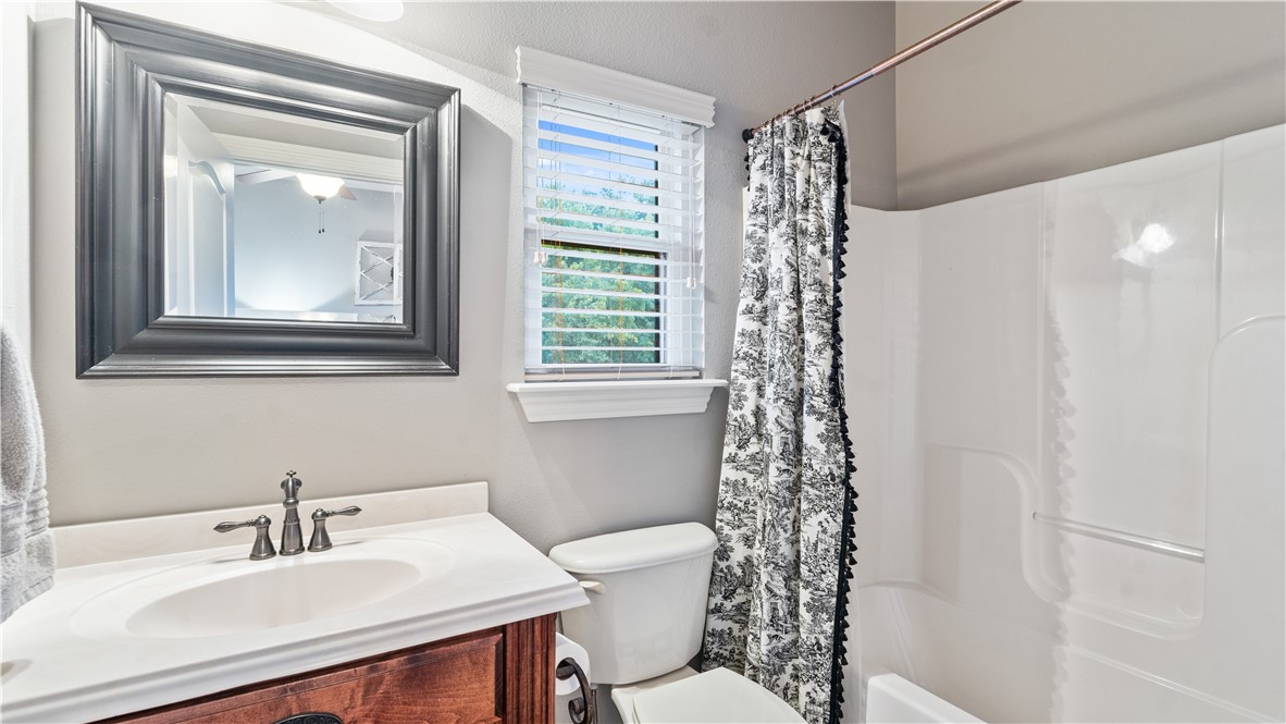 Soaring Hawk Sub Cave Spgs - Residential