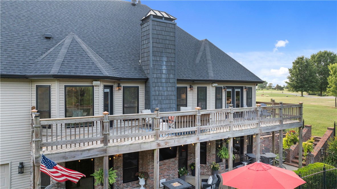 Soaring Hawk Sub Cave Spgs - Residential