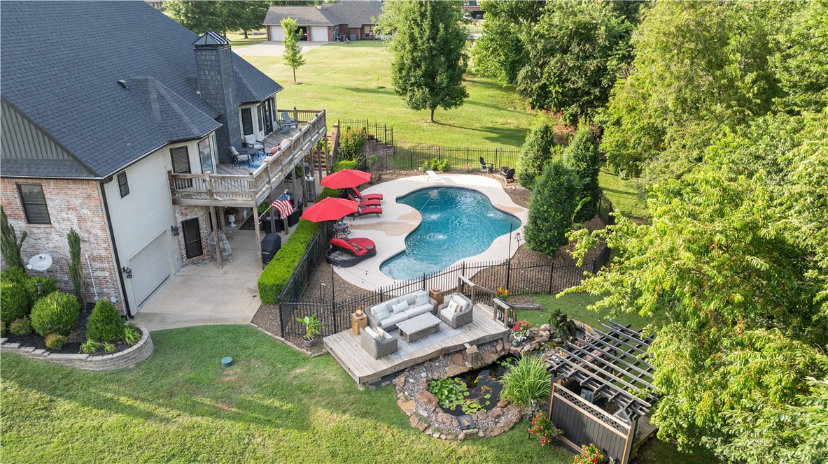 Soaring Hawk Sub Cave Spgs - Residential