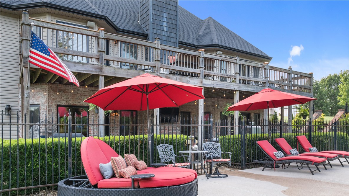 Soaring Hawk Sub Cave Spgs - Residential