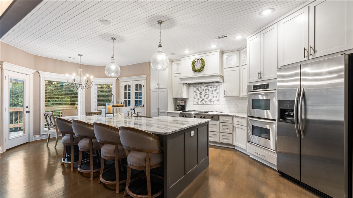 Soaring Hawk Sub Cave Spgs - Residential