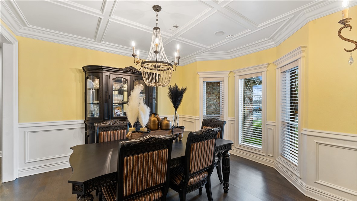 Soaring Hawk Sub Cave Spgs - Residential