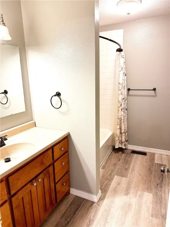 Garfield, Arkansas 72732, United States, 4 Bedrooms Bedrooms, ,3 BathroomsBathrooms,Residential,Active,199955