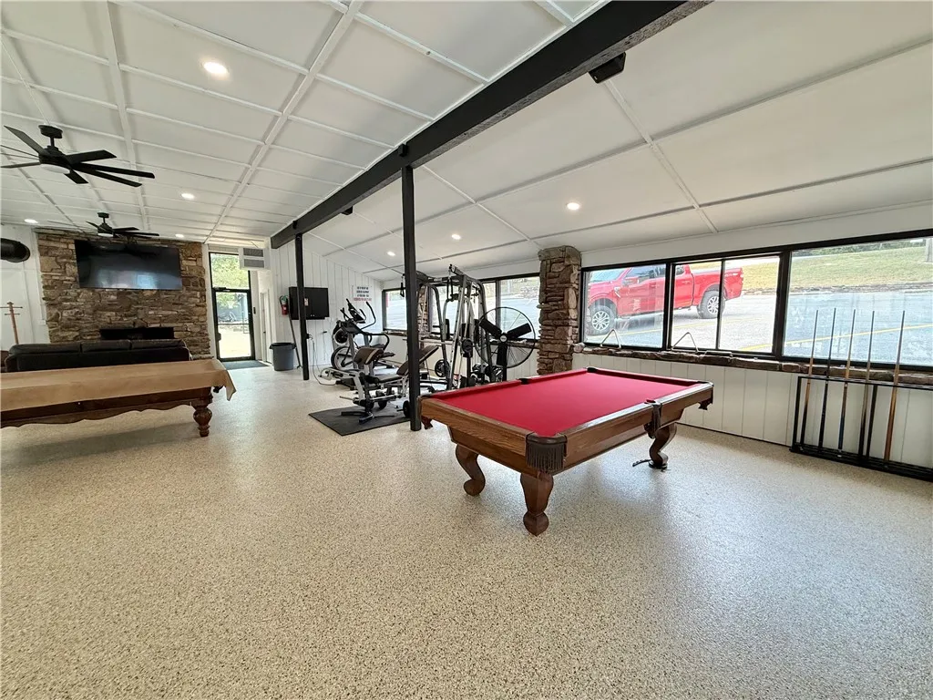 Garfield, Arkansas 72732, United States, 4 Bedrooms Bedrooms, ,3 BathroomsBathrooms,Residential,Active,199955